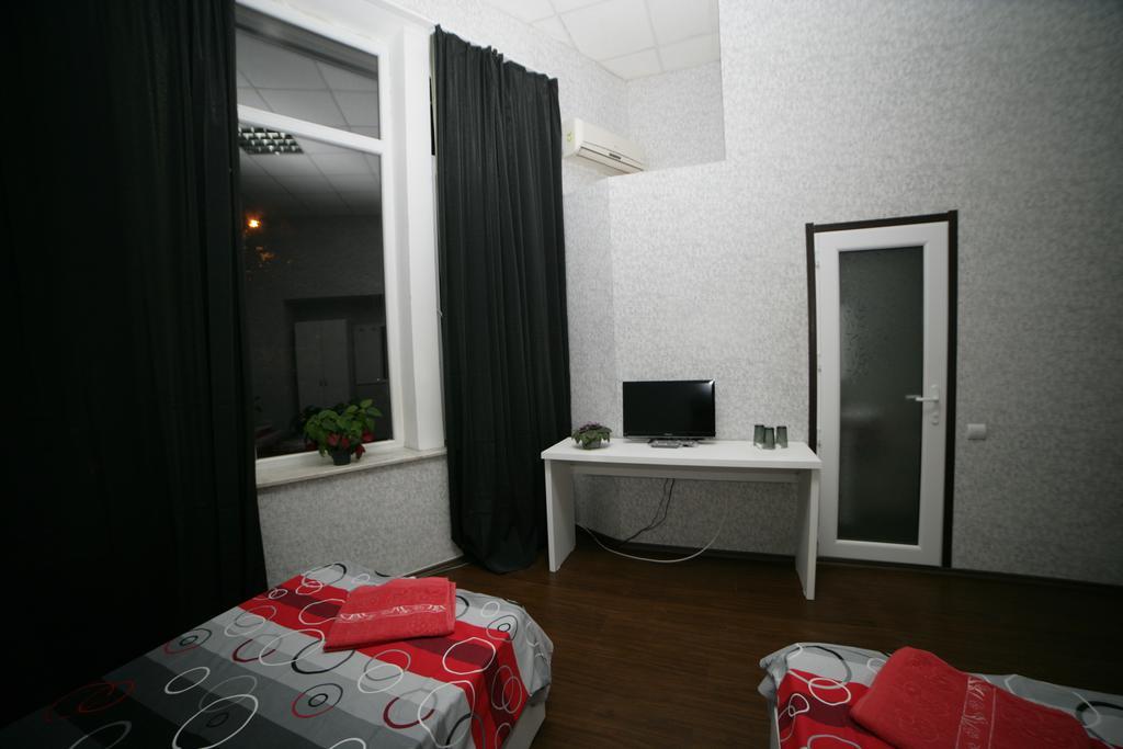 Hotel Cristal Palace Tiflis Habitación foto