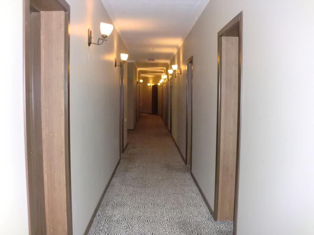 Hotel Cristal Palace Tiflis Exterior foto