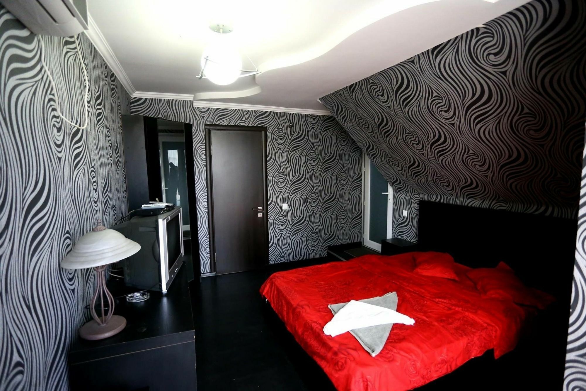 Hotel Cristal Palace Tiflis Exterior foto